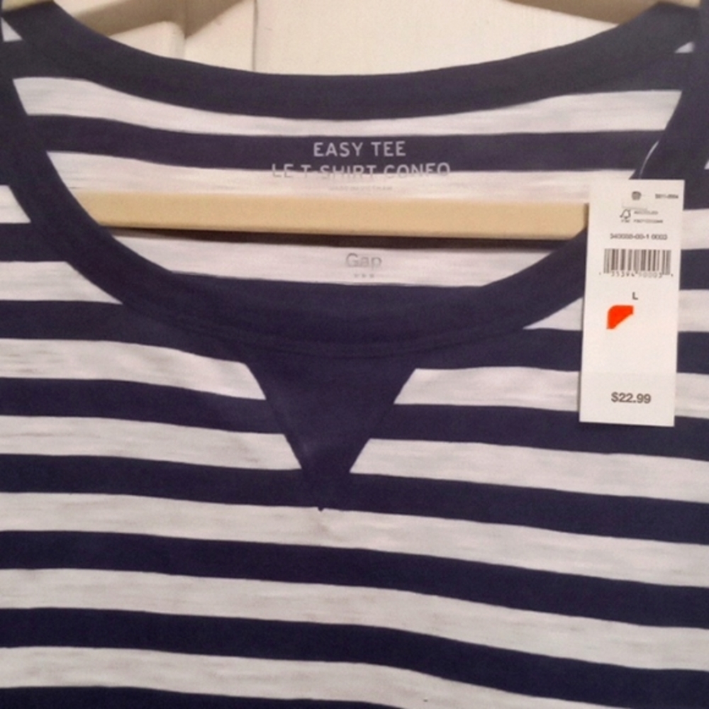 Gap t-shirt